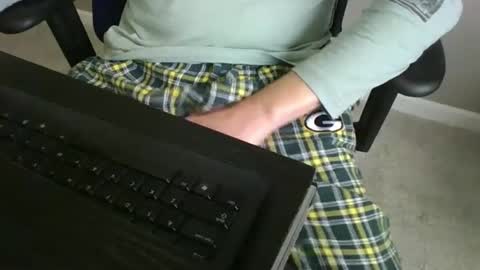 milwaukeebadger24 online show from 12-23-24, 04:50