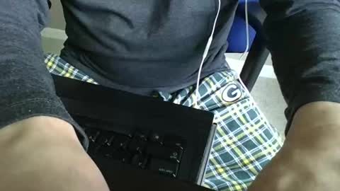 milwaukeebadger24 online show from 01-08-25, 07:34