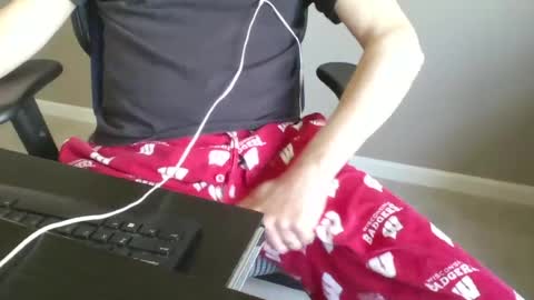 milwaukeebadger24 online show from 05-13-26, 04:37