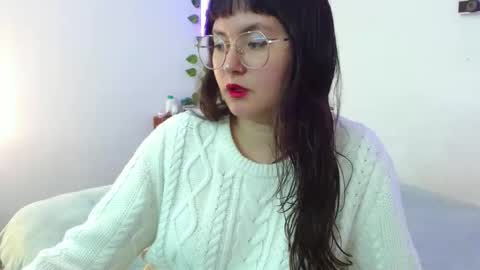 mily_baker online show from 03-03-25, 09:37