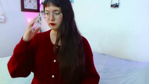 Snapshot of mily_baker chatting on 05-25-26, 01:11 mily_baker online show from 05-25-26, 01:11