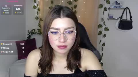 Mily online show from 03-08-25, 08:57