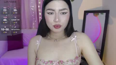 Snapshot of mily_thomson_b chatting on 06-07-26, 12:15 Mily online show from 06-07-26, 12:15