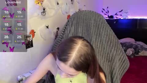 Emily online show from 10-27-25, 03:49