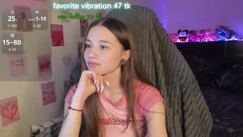 Snapshot of milyamess chatting on 06-23-26, 05:33 Emily online show from 06-23-26, 05:33