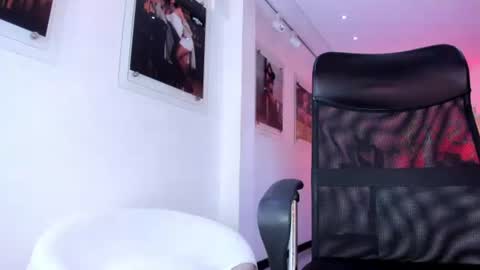 Snapshot of milyclem chatting on 06-26-26, 03:00 MilyClem online show from 06-26-26, 03:00