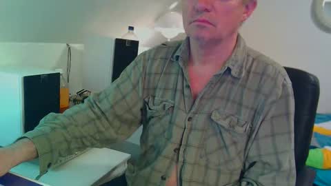 Snapshot of milymen26 chatting on 04-26-26, 08:50 Milymen26 Polish man master fereskik straight mature online show from 04-26-26, 08:50