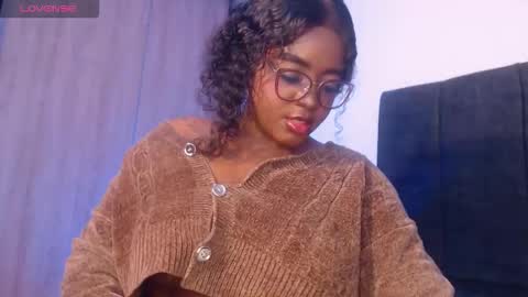 Mimi online show from 12-19-25, 06:42