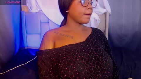 Mimi online show from 02-14-26, 01:19