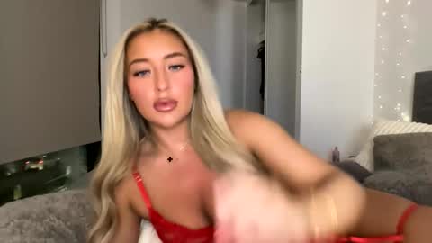 Mimi Monroe  online show from 01-11-26, 06:13