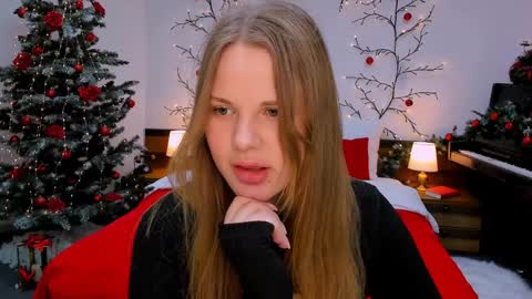 Kelly online show from 12-25-24, 07:34