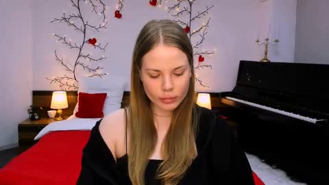 Kelly online show from 03-05-25, 06:12