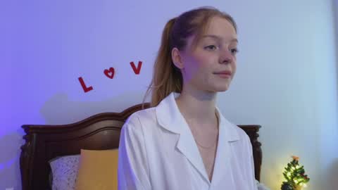 Snapshot of mimichelle chatting on 12-23-24, 09:38 mimichelle online show from 12-23-24, 09:38