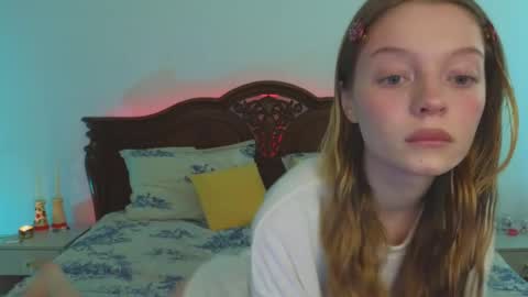 Snapshot of mimichelle chatting on 02-21-25, 02:39 mimichelle online show from 02-21-25, 02:39