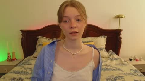 Snapshot of mimichelle chatting on 02-28-25, 04:43 mimichelle online show from 02-28-25, 04:43