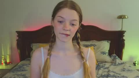 Snapshot of mimichelle chatting on 03-01-25, 10:02 mimichelle online show from 03-01-25, 10:02