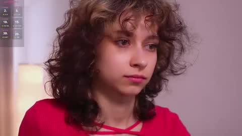 Snapshot of mimilicks chatting on 10-08-25, 07:28 IRIS online show from 10-08-25, 07:28