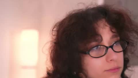 Snapshot of mimilicks chatting on 11-11-25, 06:13 IRIS online show from 11-11-25, 06:13