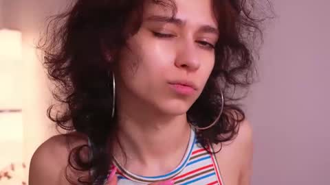 Snapshot of mimilicks chatting on 12-03-25, 08:56 IRIS online show from 12-03-25, 08:56