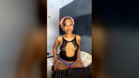 mimi online show from 03-05-26, 02:46