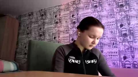 Mia online show from 01-18-26, 07:01