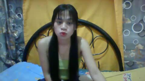 Snapshot of mimiyolove chatting on 02-17-25, 05:43 mimiyolove online show from 02-17-25, 05:43