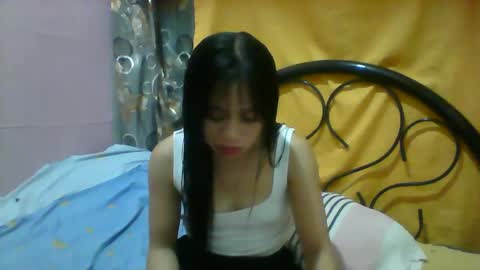 Snapshot of mimiyolove chatting on 02-19-25, 10:23 mimiyolove online show from 02-19-25, 10:23