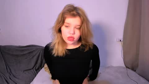 hi Im Mina  online show from 12-16-24, 01:53