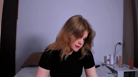 hi Im Mina  online show from 02-10-25, 04:19