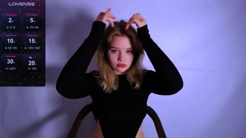 hi Im Mina  online show from 02-11-25, 01:31