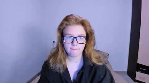 hi Im Mina  online show from 11-16-25, 01:33