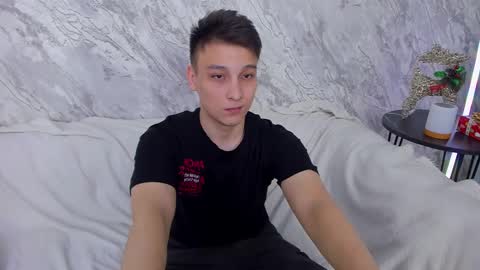 minato_kono online show from 01-14-25, 03:15