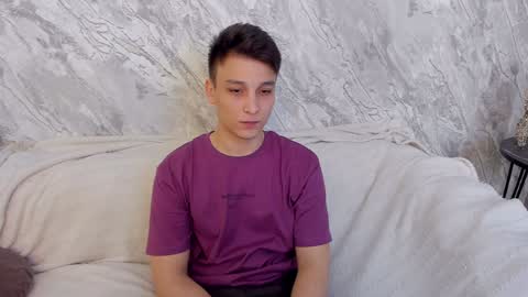 minato_kono online show from 01-24-25, 03:13