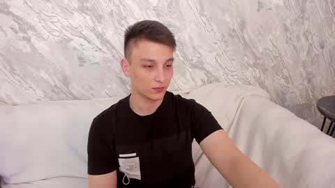 minato_kono online show from 01-30-25, 06:10