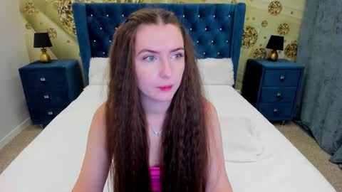 Snapshot of minchelskatrina chatting on 10-03-25, 07:27 minchelskatrina online show from 10-03-25, 07:27