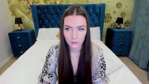 minchelskatrina online show from 12-22-25, 07:49