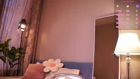 Snapshot of mind__game chatting on 09-26-25, 05:55 Frances Next streams Thu Fri Sat 8am - 4pm GMT3 online show from 09-26-25, 05:55