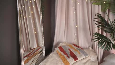 Snapshot of mind__game chatting on 11-09-25, 06:12 Frances Next streams Thu Fri Sat 8am - 4pm GMT3 online show from 11-09-25, 06:12