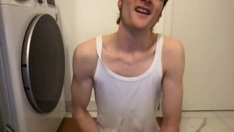 Snapshot of mindly chatting on 12-13-24, 08:26 Mindly online show from 12-13-24, 08:26