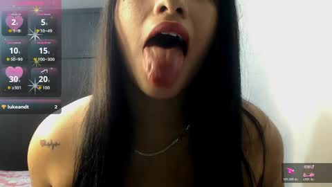Snapshot of mindy_james chatting on 06-06-26, 03:50 Mindy online show from 06-06-26, 03:50
