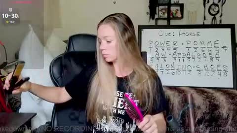 Mindy Mars online show from 06-18-26, 07:07