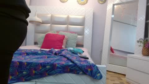 minene_mikami online show from 04-08-26, 12:16