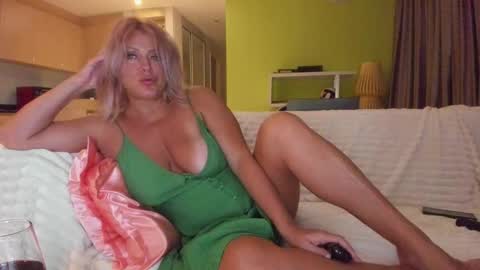 Minerva online show from 03-10-25, 02:37