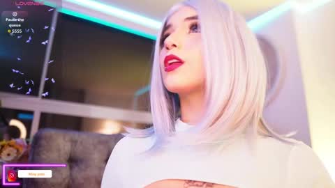 Snapshot of ming_yue_ chatting on 09-18-25, 04:36 My name is Fer Nice to meet you give it a thumbs up please its important online show from 09-18-25, 04:36