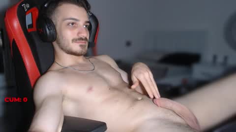 Snapshot of mingardium chatting on 10-02-25, 07:43 online show from 10-02-25, 07:43