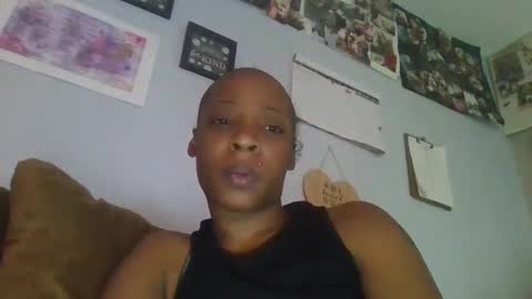 Snapshot of mini_luv chatting on 12-03-24, 04:36 SLIPSLID online show from 12-03-24, 04:36