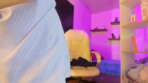 Snapshot of miniadelf chatting on 02-09-26, 08:46 miniadelf online show from 02-09-26, 08:46