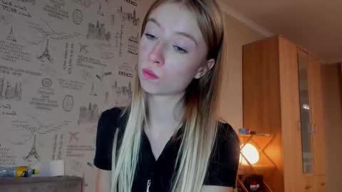 Snapshot of minidiva_ chatting on 09-12-25, 08:53 Amelia online show from 09-12-25, 08:53