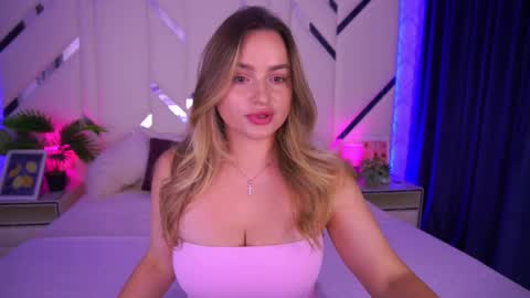 Snapshot of minifox_ chatting on 09-29-25, 06:18 minifox_ online show from 09-29-25, 06:18