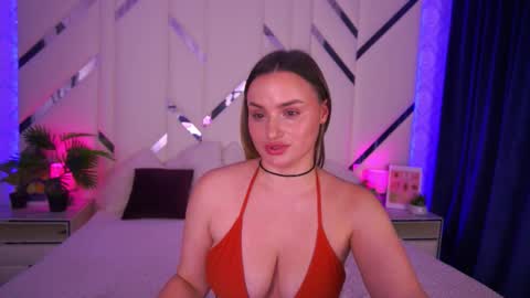 Snapshot of minifox_ chatting on 11-13-25, 05:12 minifox_ online show from 11-13-25, 05:12